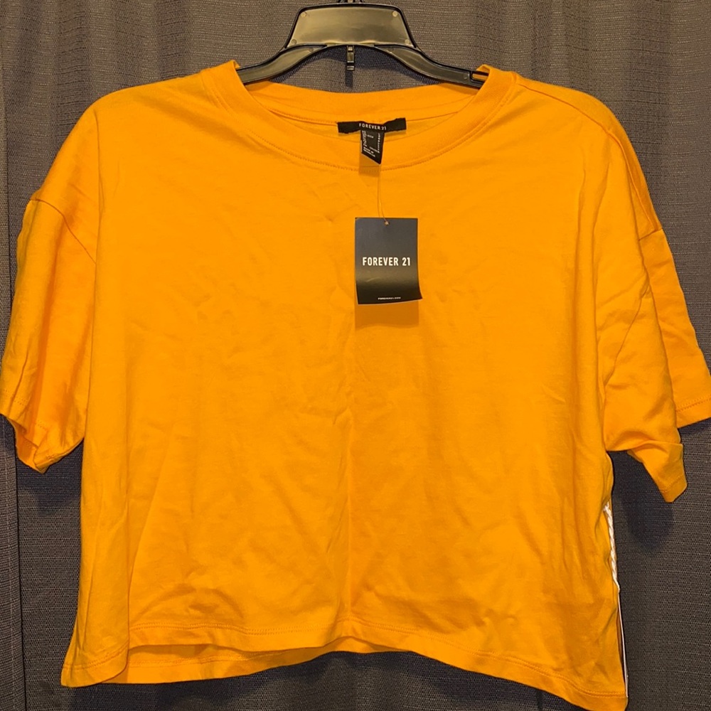 Crop Top Tee